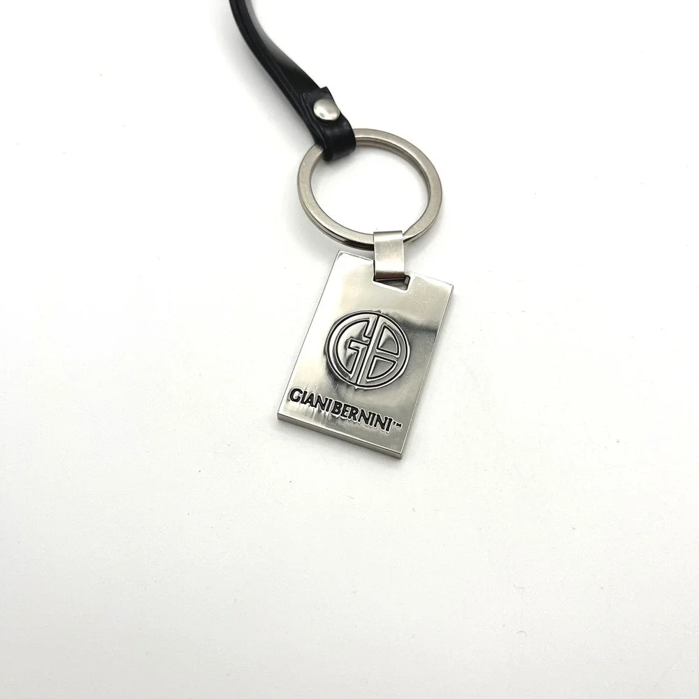 Giani Bernini Black Glazed Leather Silver Tone Logo‎ Keychain Wristlet 7298BK